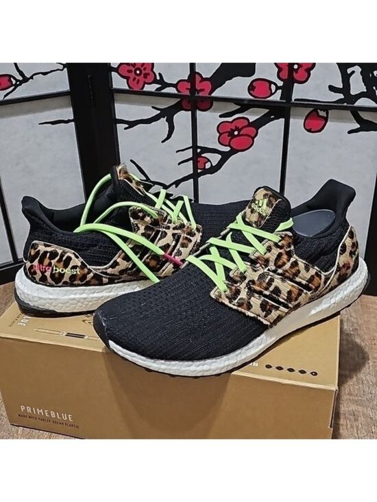 Adidas Ultraboost DNA Leopard Size 10 New main image 6